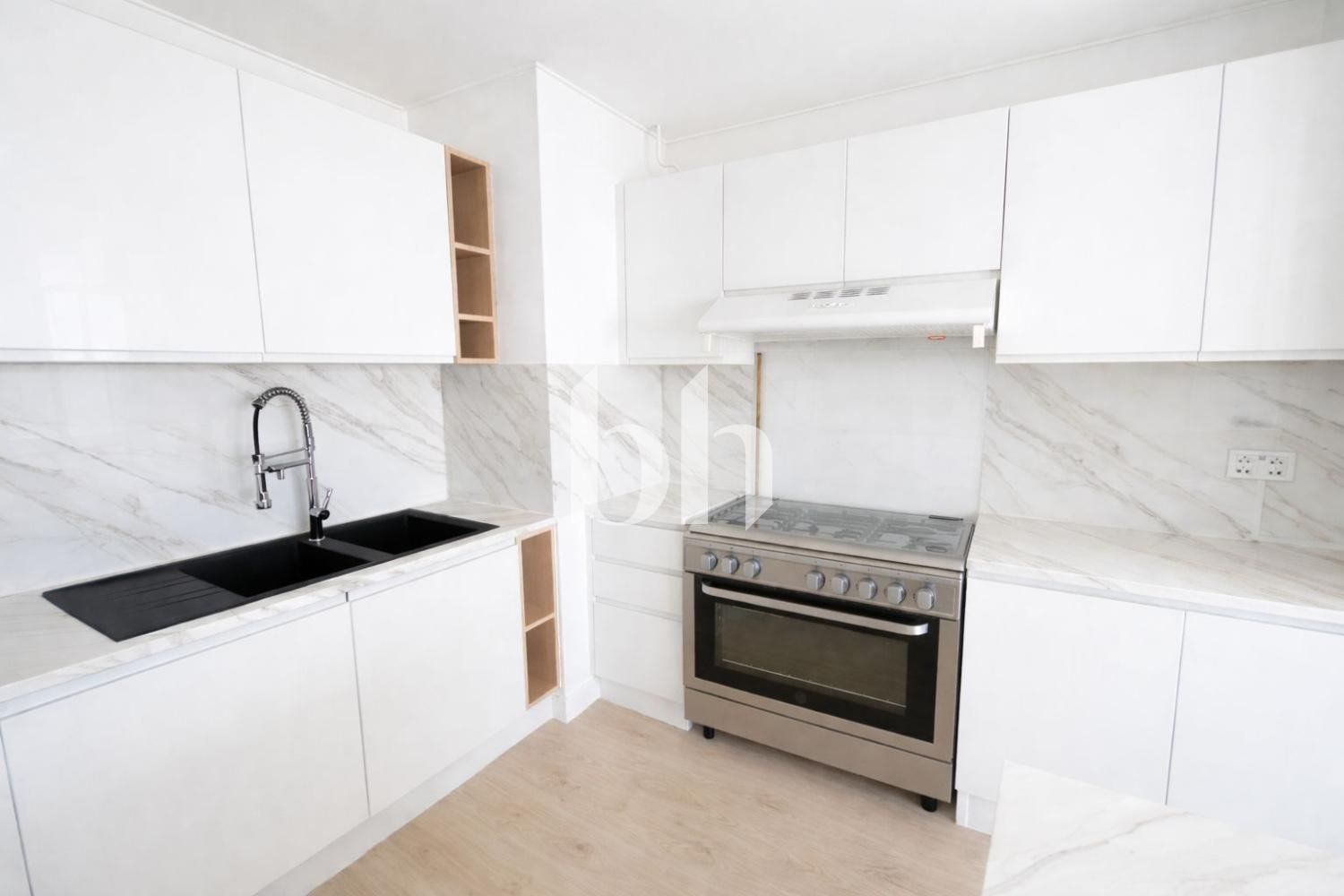 2 Bed Apartment | Luxury Golf Living |