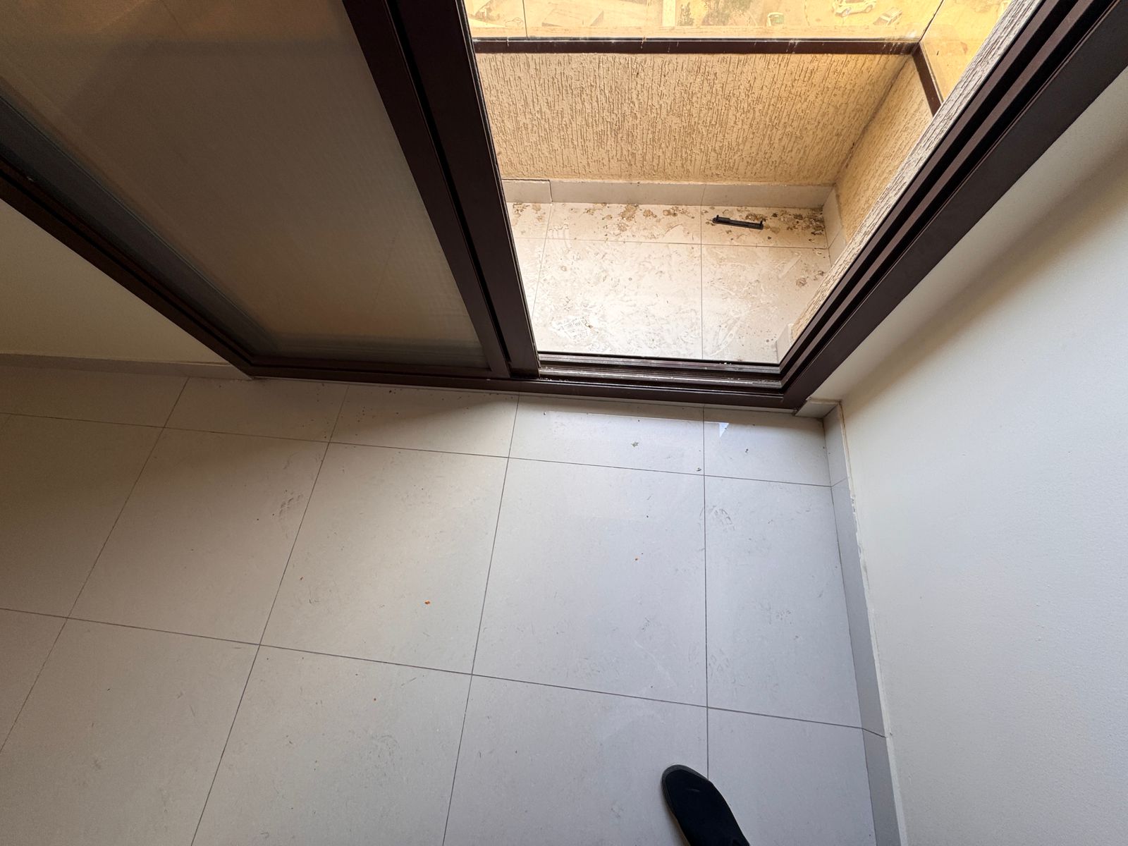 House for rent – Al Nuaimiya 1 (next to Al Hikma School) Two bedrooms and a living room with excellent space and good finishing Integrated wall room