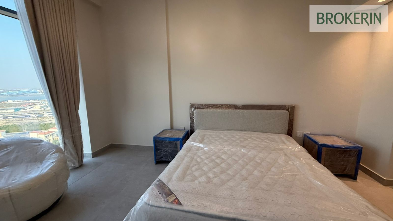Fresh Modern Vibe - Brand New Home - Book Now