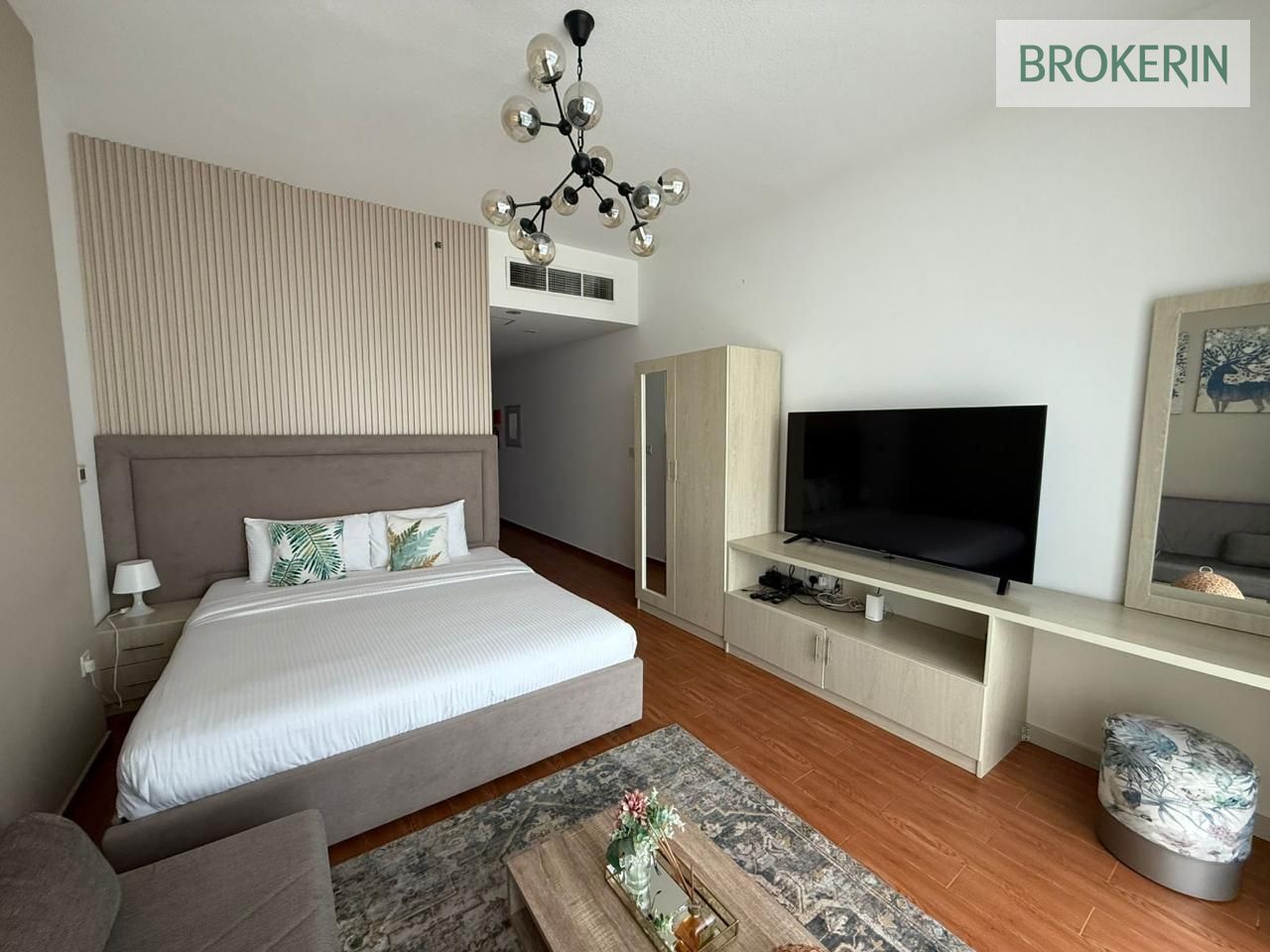 Modern Furnished Studio with Spacious Layout