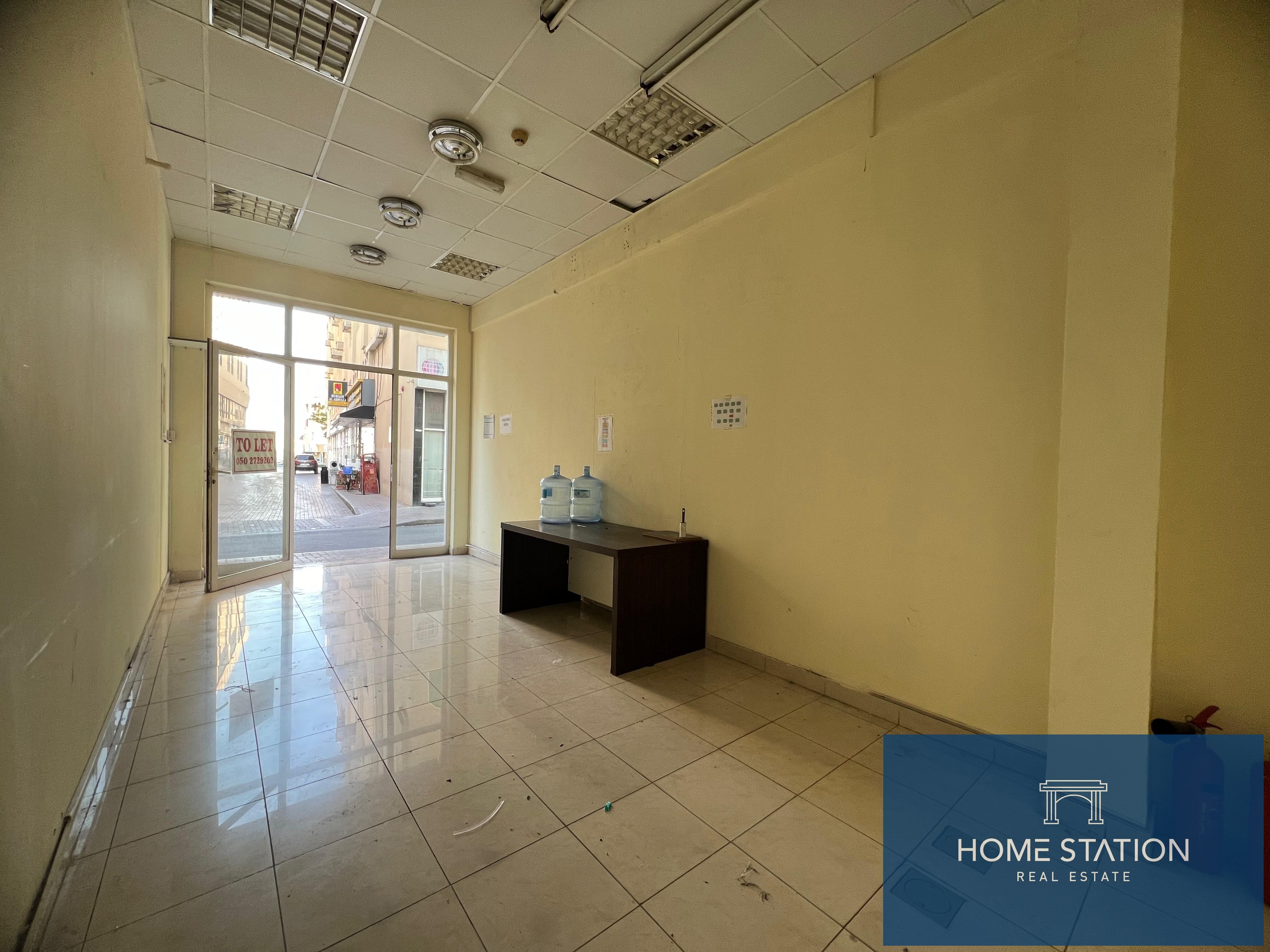Distress Deal | Ready-to-Move Shop | Prime Location Opposite Old Museum