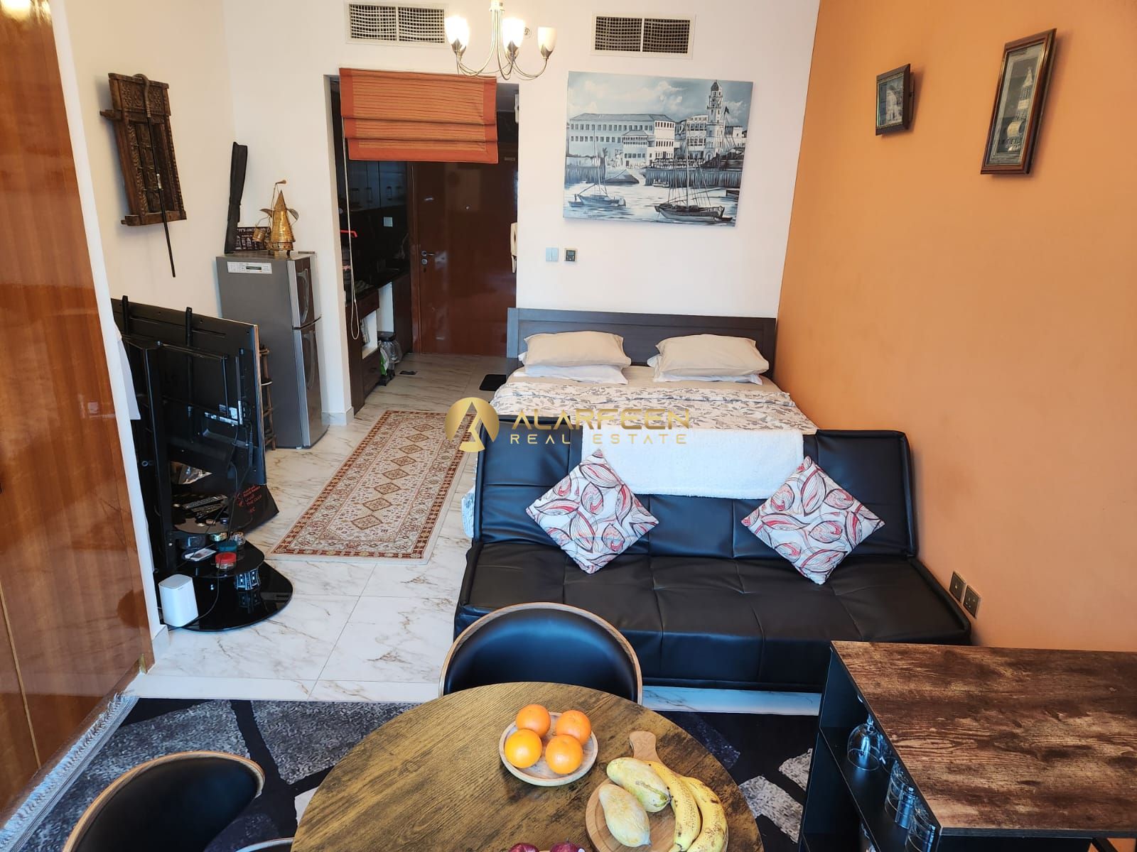 FULLY FURNISHED STUDIO WITH PRIVATE TERRACE-FAMILY ONLY