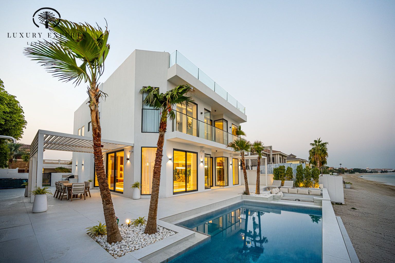 Modern 4BR Villa I New I Furnished I Pool