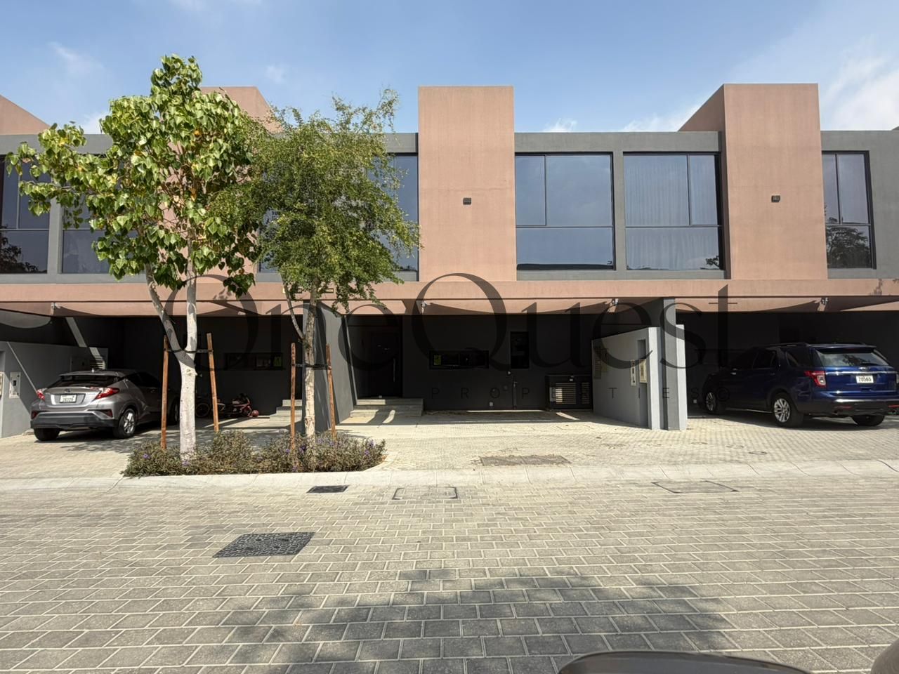 3 BR MIDDLE | READY | FREEHOLD | URGENT SALE