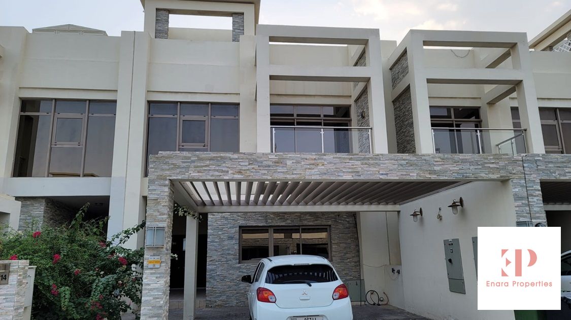 Elegant 3BR Townhouse | Spacious Layout | Vacant