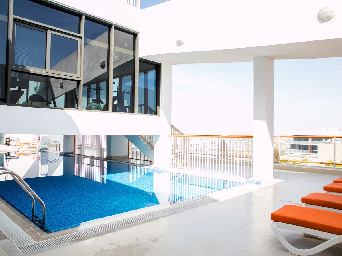 MODERN LIVING | UNIQUE BALCONY | WELL MAINTAINED