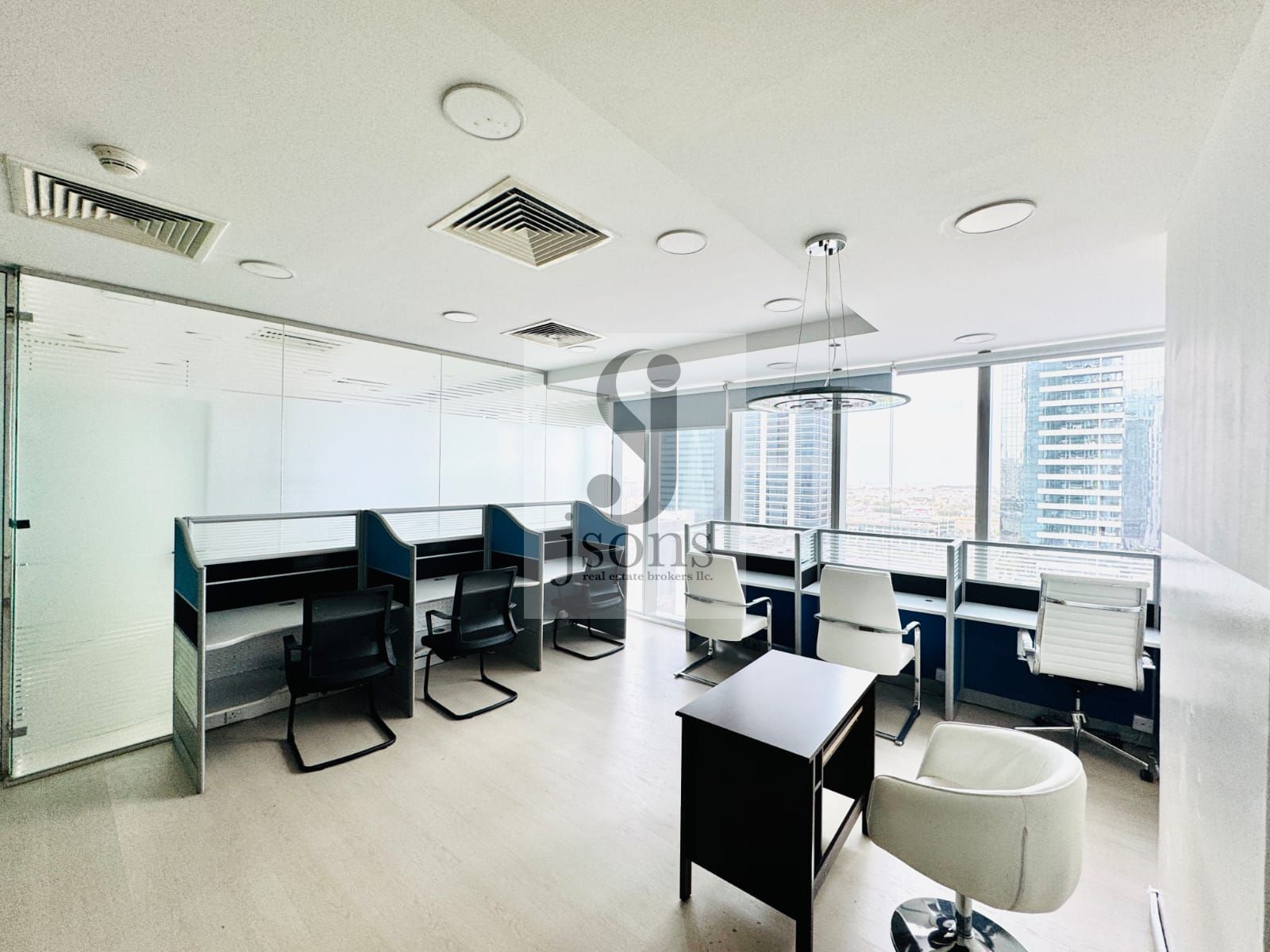 Fitted Office | WC and Pantry |Access to Balcony