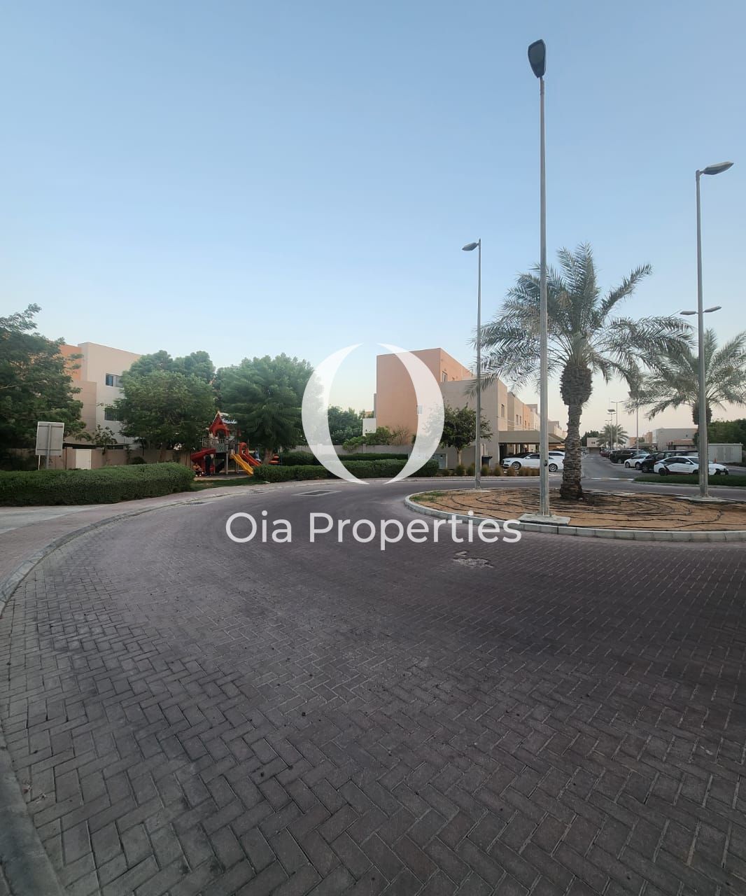 Exclusive Single Row Corner | Vacant Luxury 5BR+M