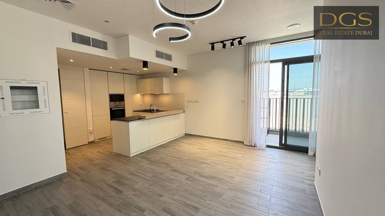 Unfurnished 1BR | Fully Fitted | Vacant