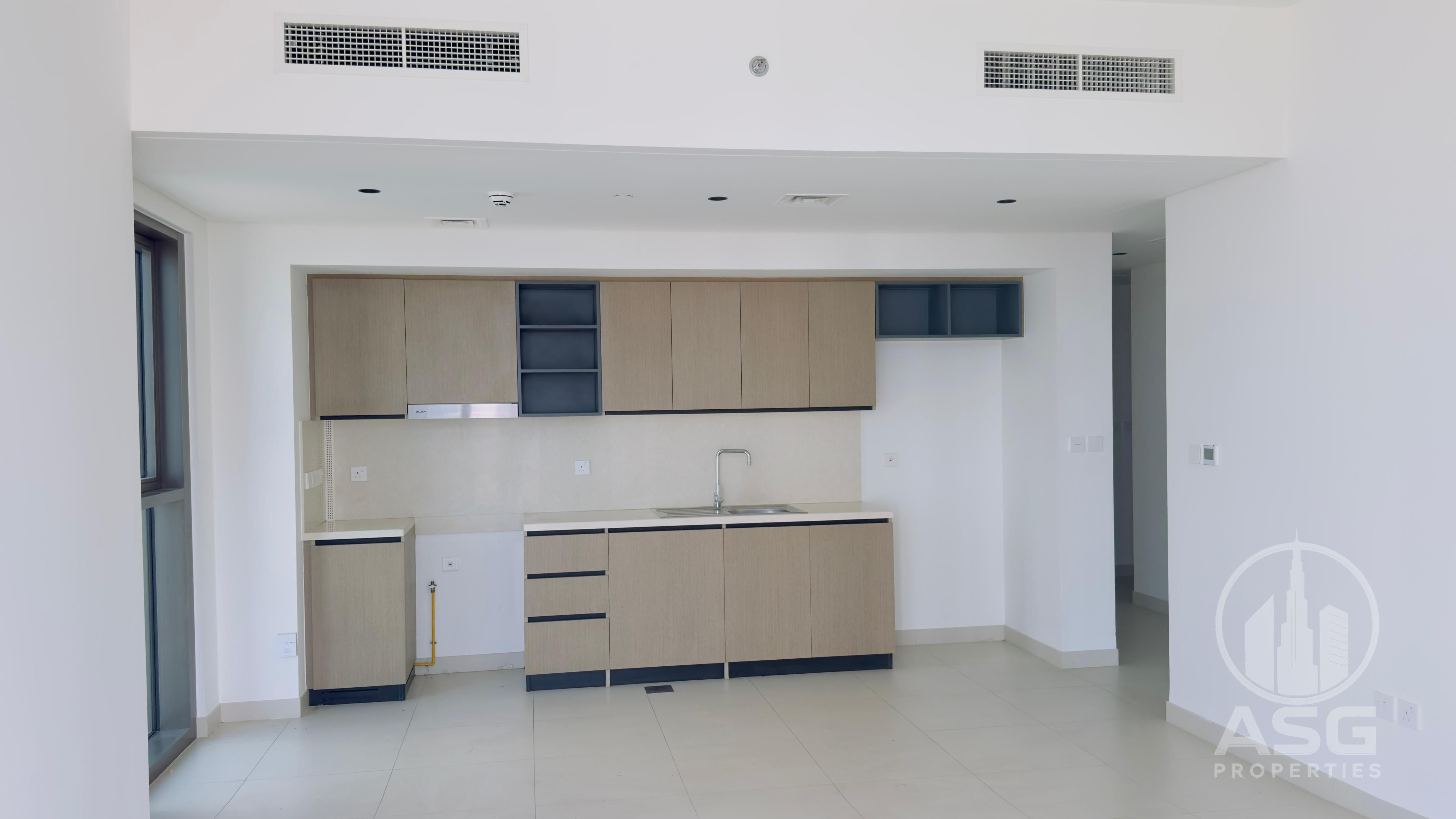 Mid Floor | 2 Bedroom| Walkable to Dubai Mall