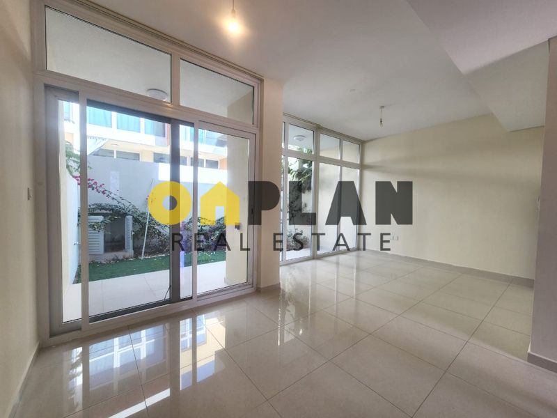3BR Villa with Balconies | Unfurnished | Ready to move in