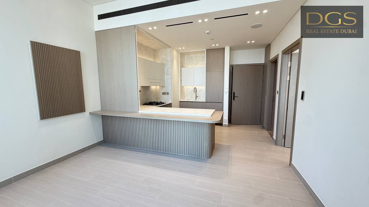Balcony with Private Pool | Brand New | Modern 1BR