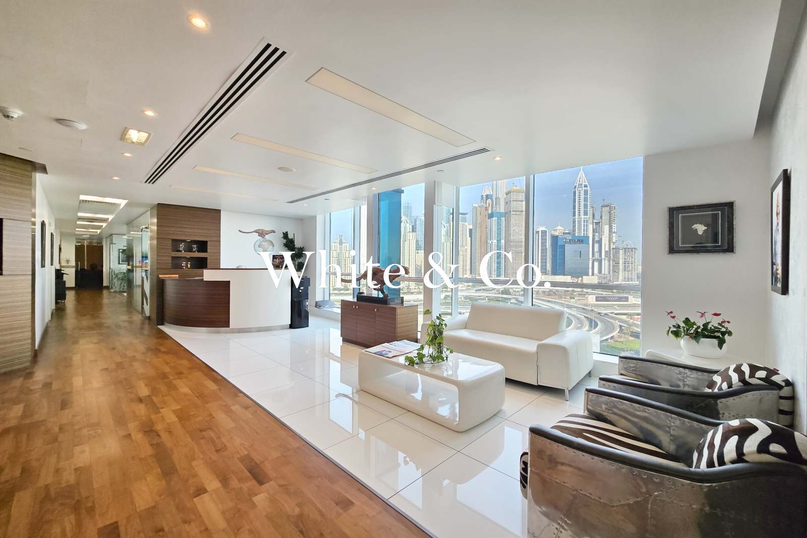 Furnished | Near Metro | 5 Parkings | Vacant