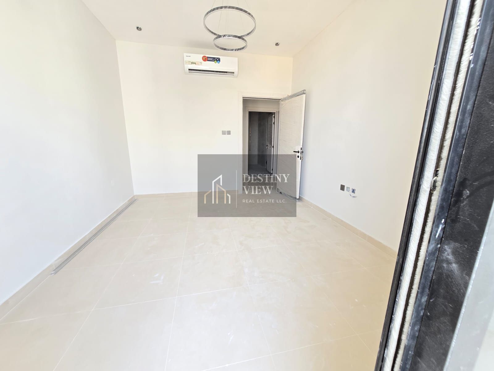Spacious 1BR | Balcony | 1 Bathroom | 1000 Sqft | 45k only