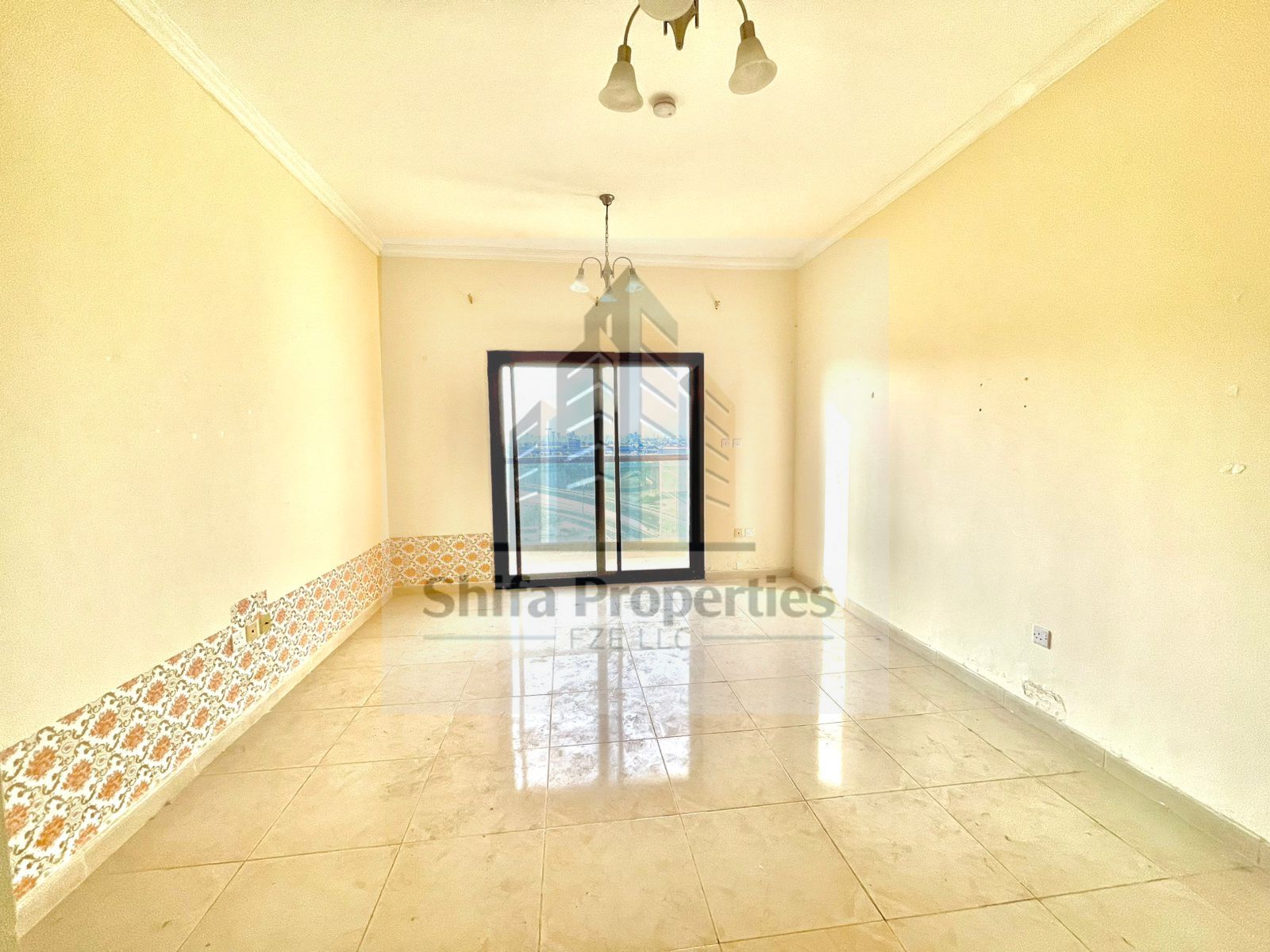 Luxury 1bhk with balcony+2 bath near safari mall
