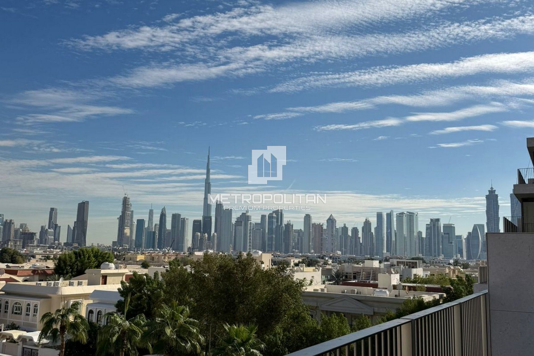 Waterfront Elegance | Prime Investment Opportunity