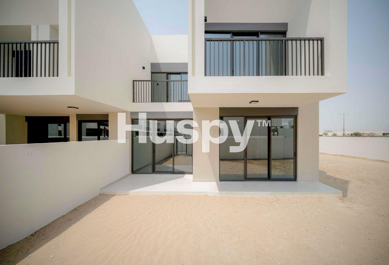 Large Plot | Brand New | Corner Unit