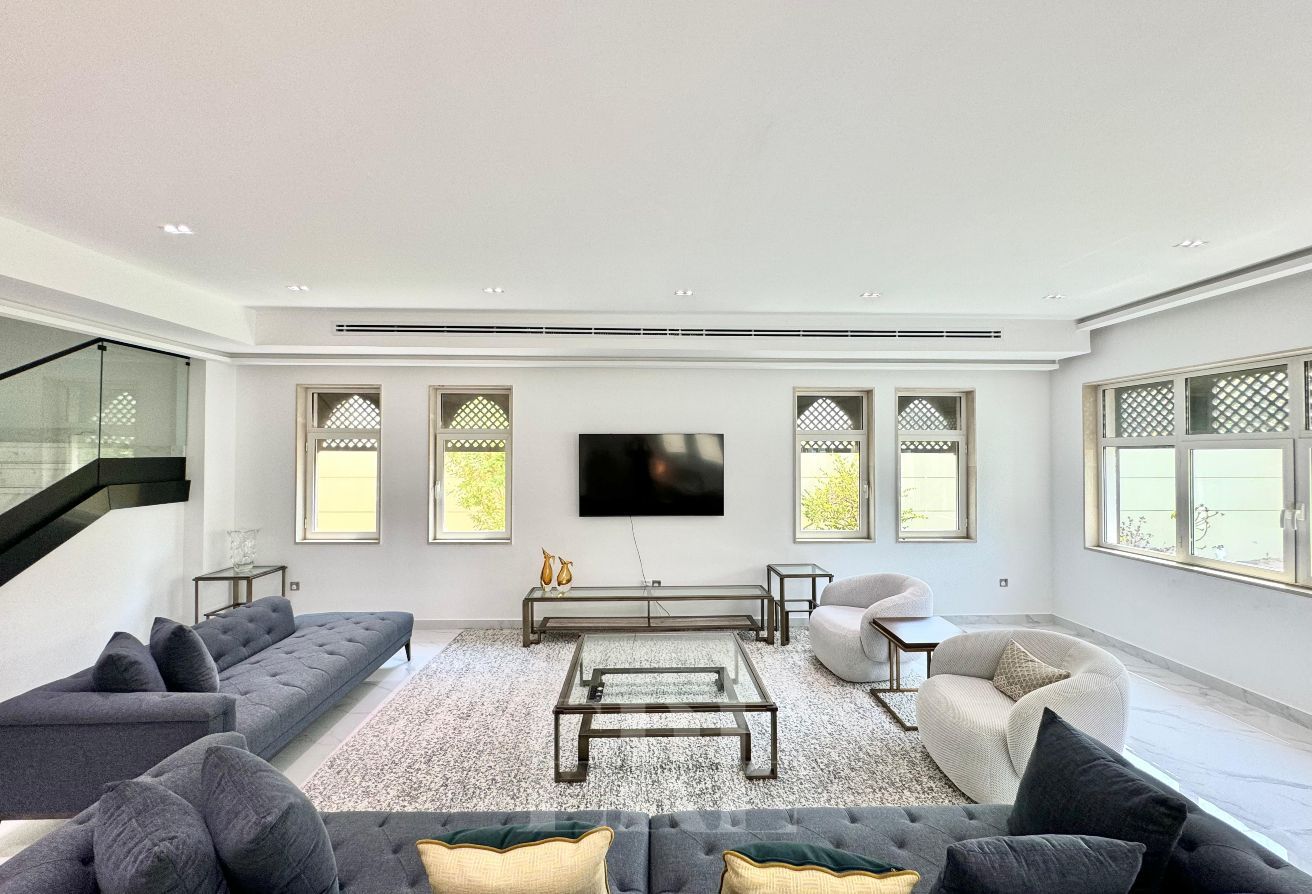 HIGH END | RENOVATED | DISTRICT 3 | VASTU