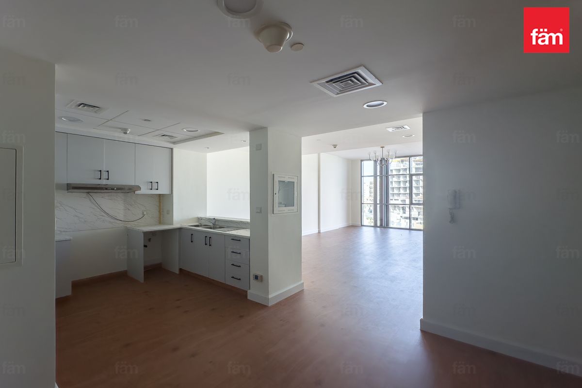 Close to Metro|Ready to Move|Spectacular View