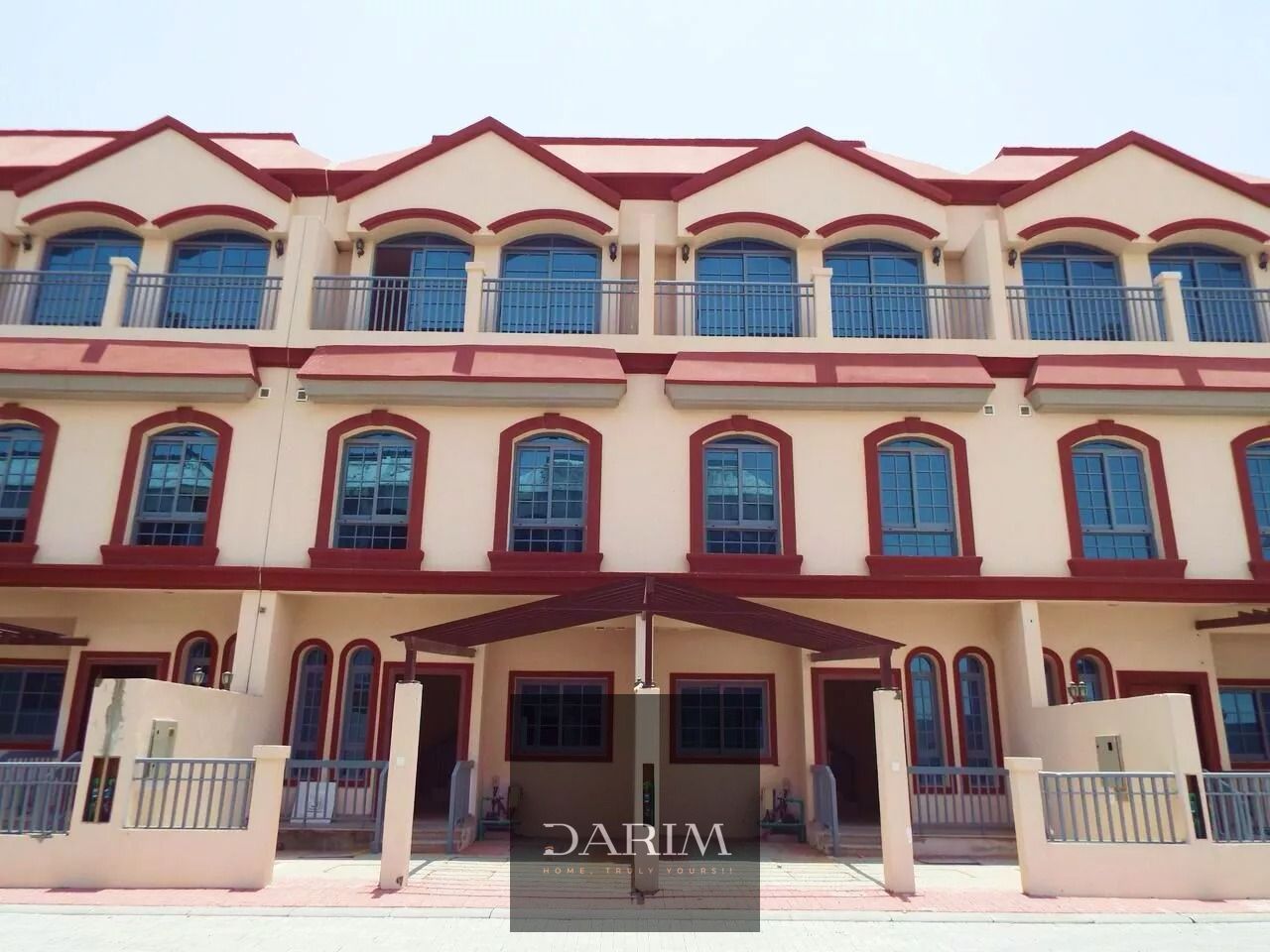 4BR Townhouse in Uptown Ajman | Covered Parking for 2 Cars | Flexible 4-Year Plan – AED 17,440/Month