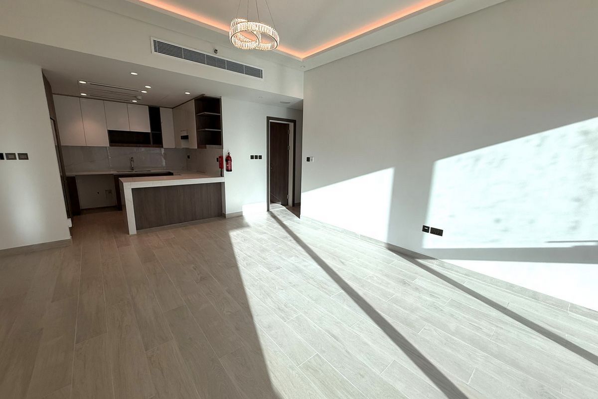 Smart Home | Stunning Lake View | Ready May 2026