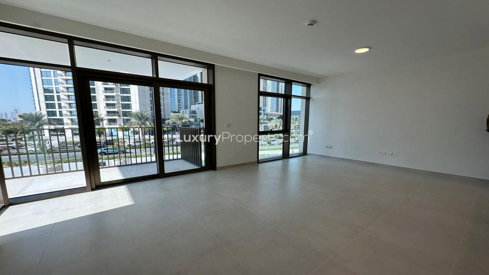 Upgraded 2BR | Waterfront | at Creek Palace