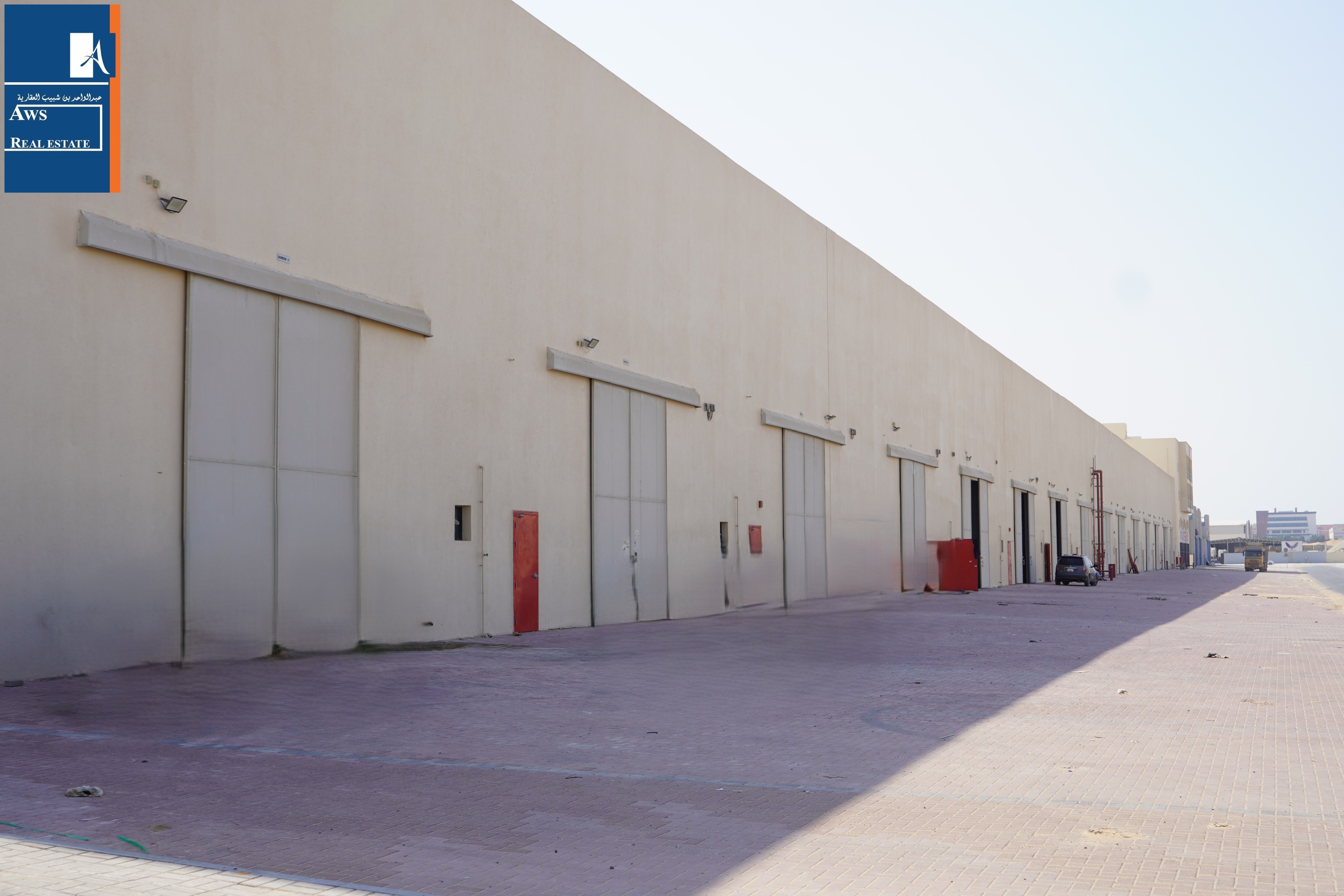 High Ceiling Warehouse with 100KW Power Capacity