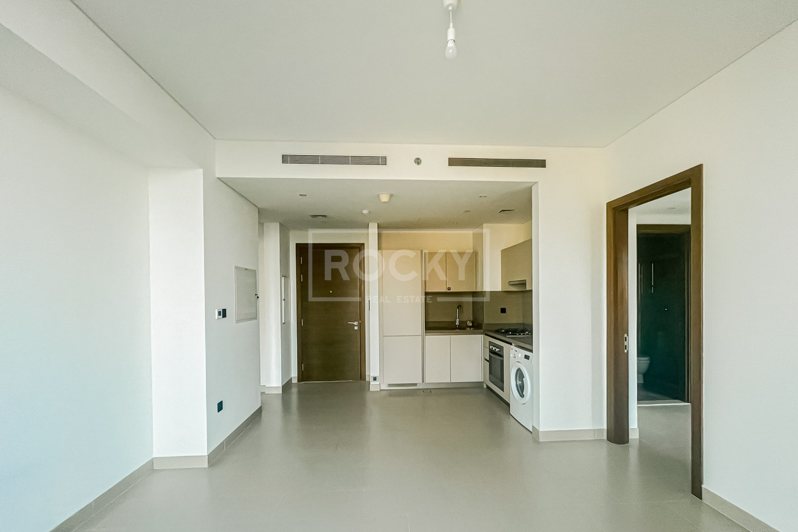 Unfurnished | Rented until end of Feb