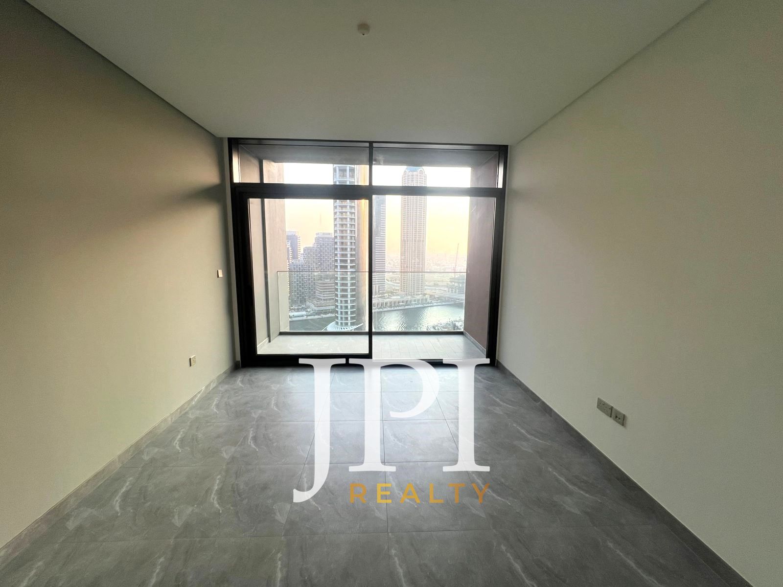 Great views | Unfurnished | Spacious