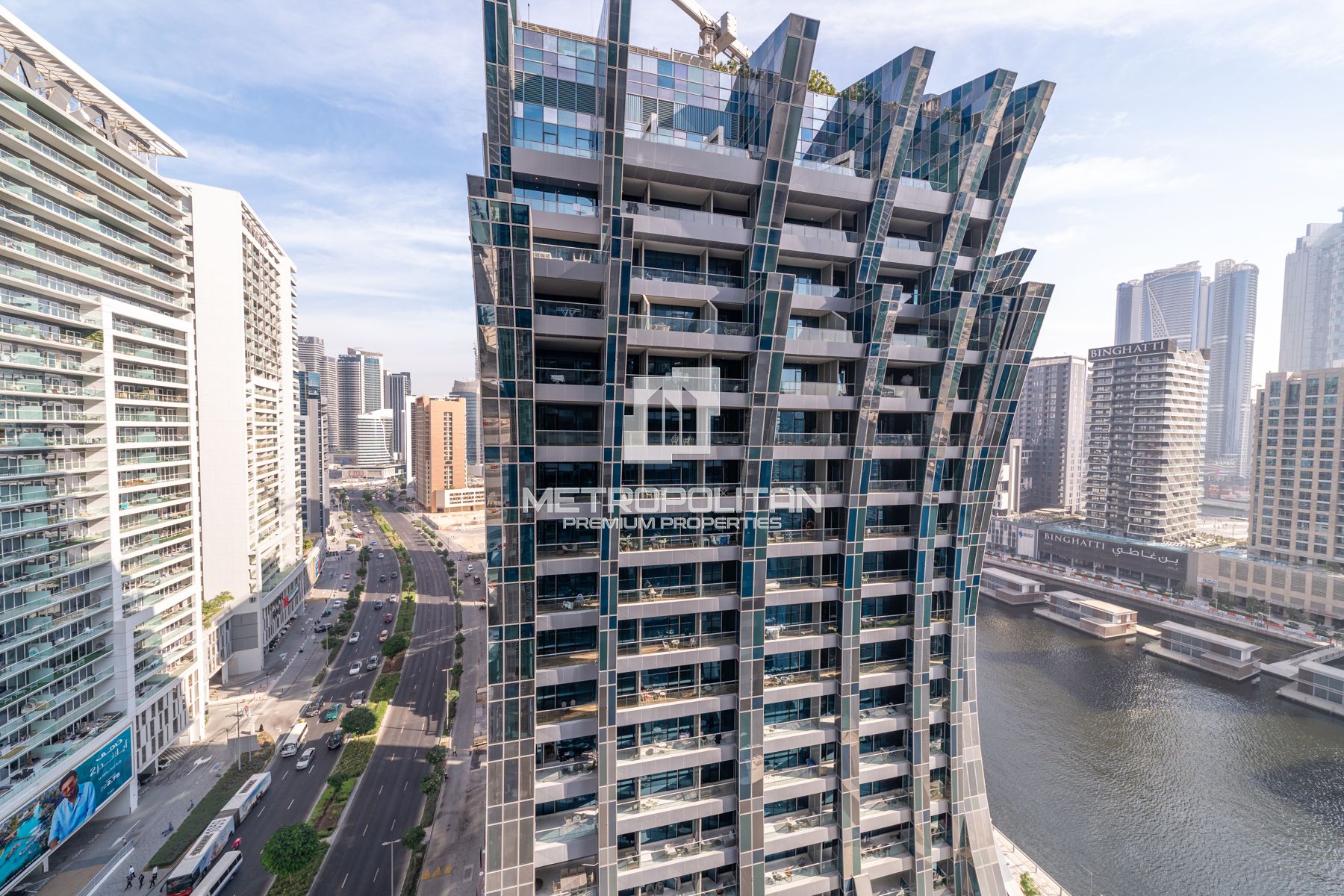 Designer Touch | High Floor | Canal view