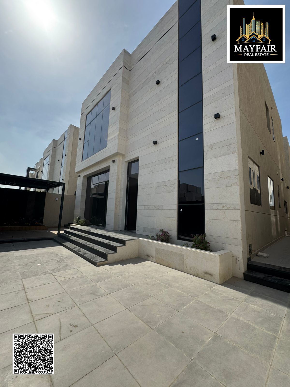 Luxury villa for sale - Prime location - Spacious area - 4 bedrooms