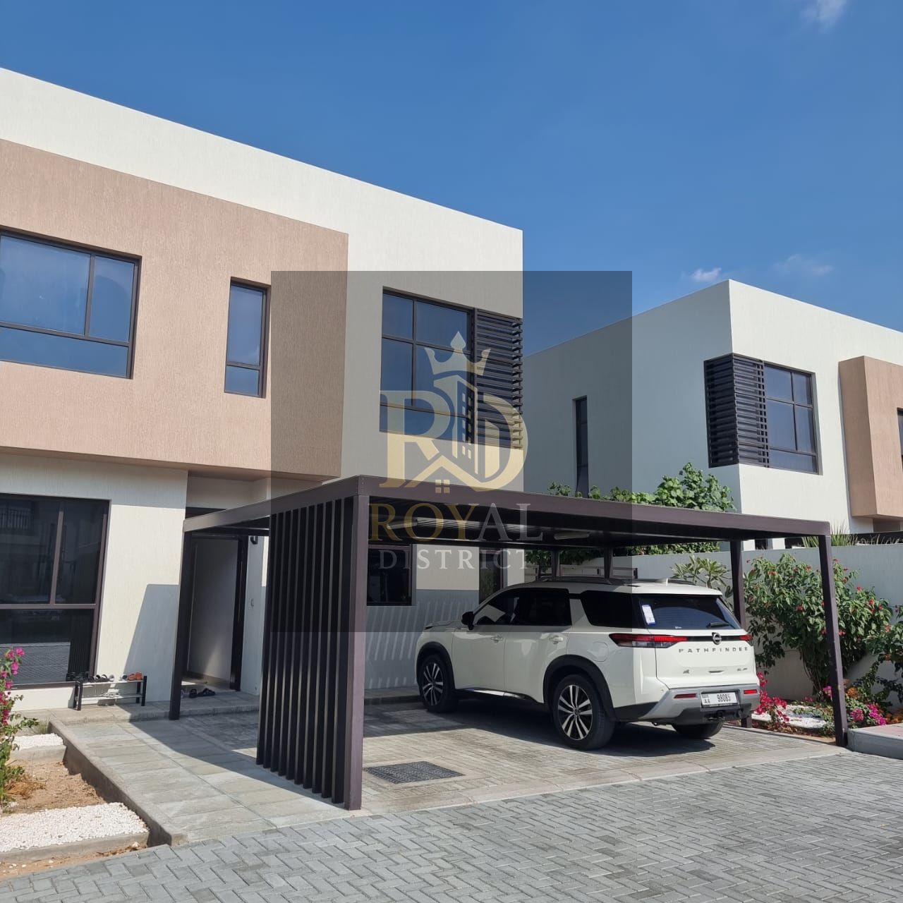 SUPER DISTRESS DEAL | 2 MASTER BEDROOM TOWNHOUSE | NESMA RESIDENCE | PRIME LOCATION