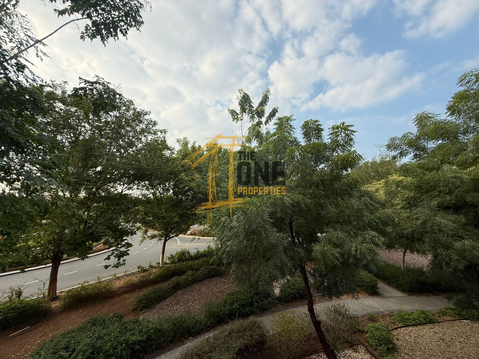 2 BDR l Corner Unit l Garden View l Quick Exit from Community