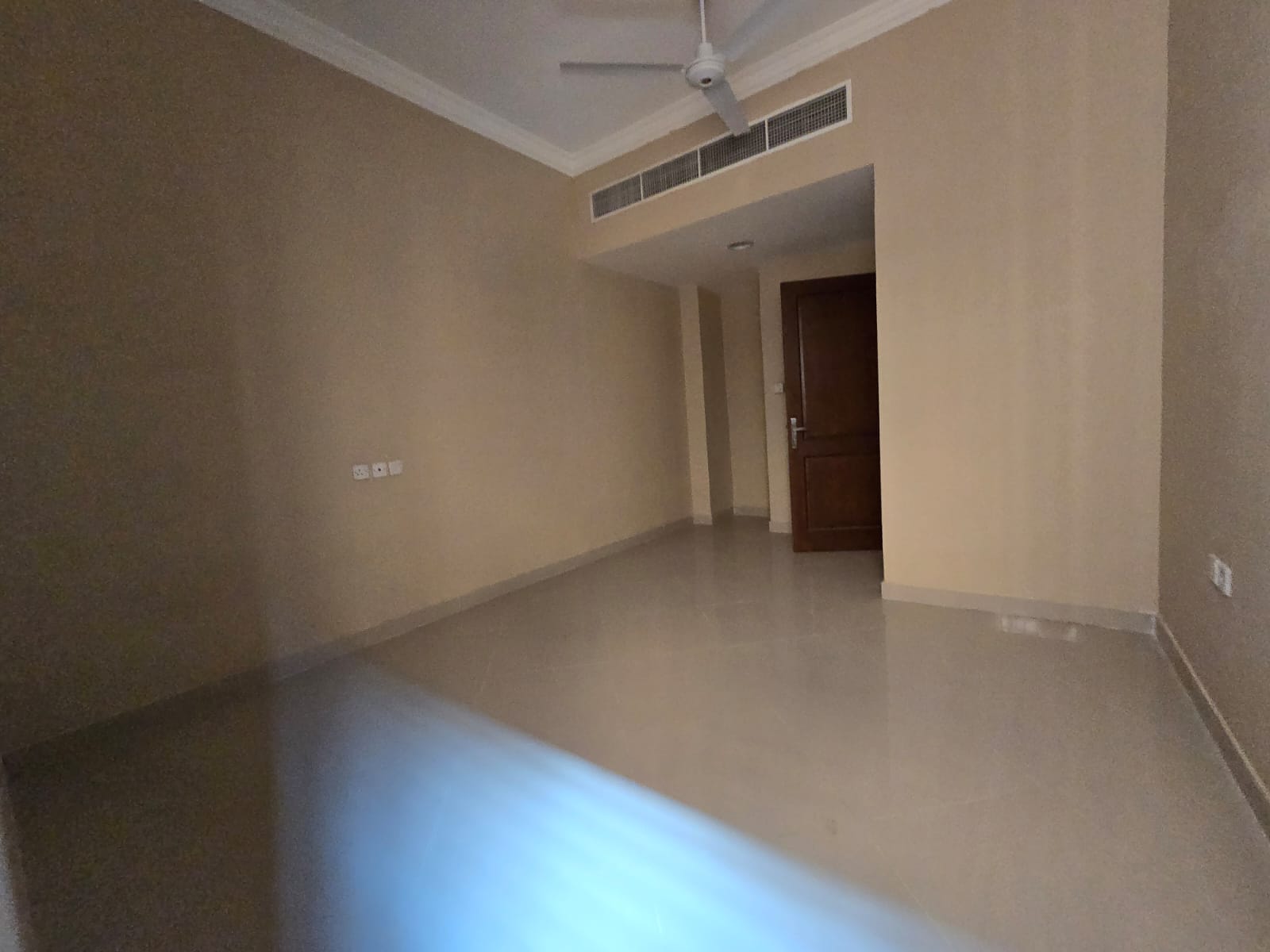 One-bedroom apartment for annual rent in Al Muwaihat – Central AC and free maintenance