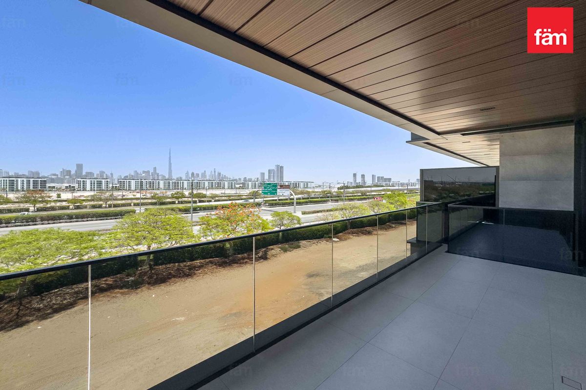 The 100 in Meydan offers a uni...