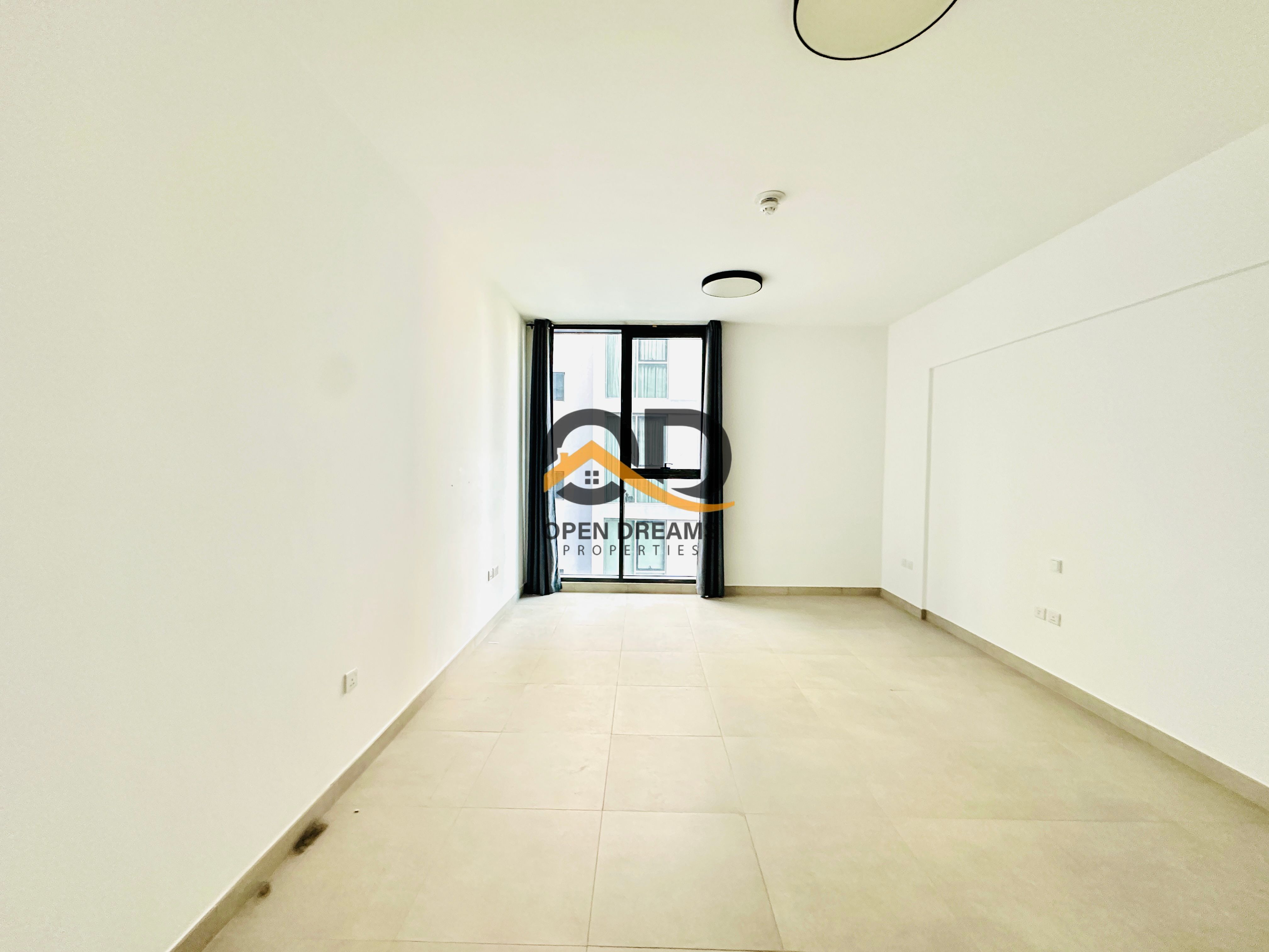 Modern Big Layout Studio | Areej, Aljada Community