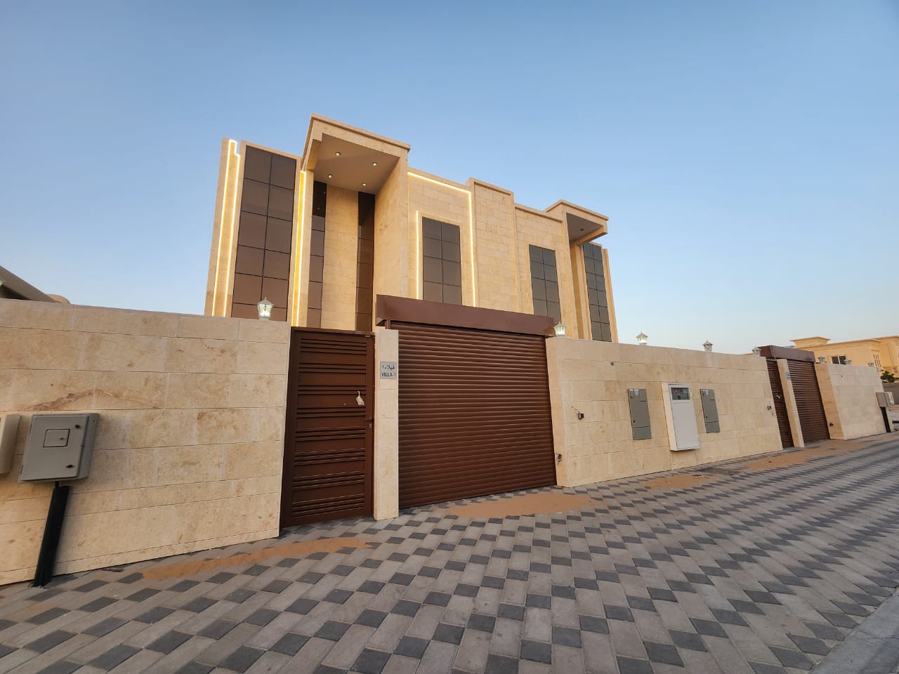 Sharjah Al Tayy East, opposite Al Suyoh Mall