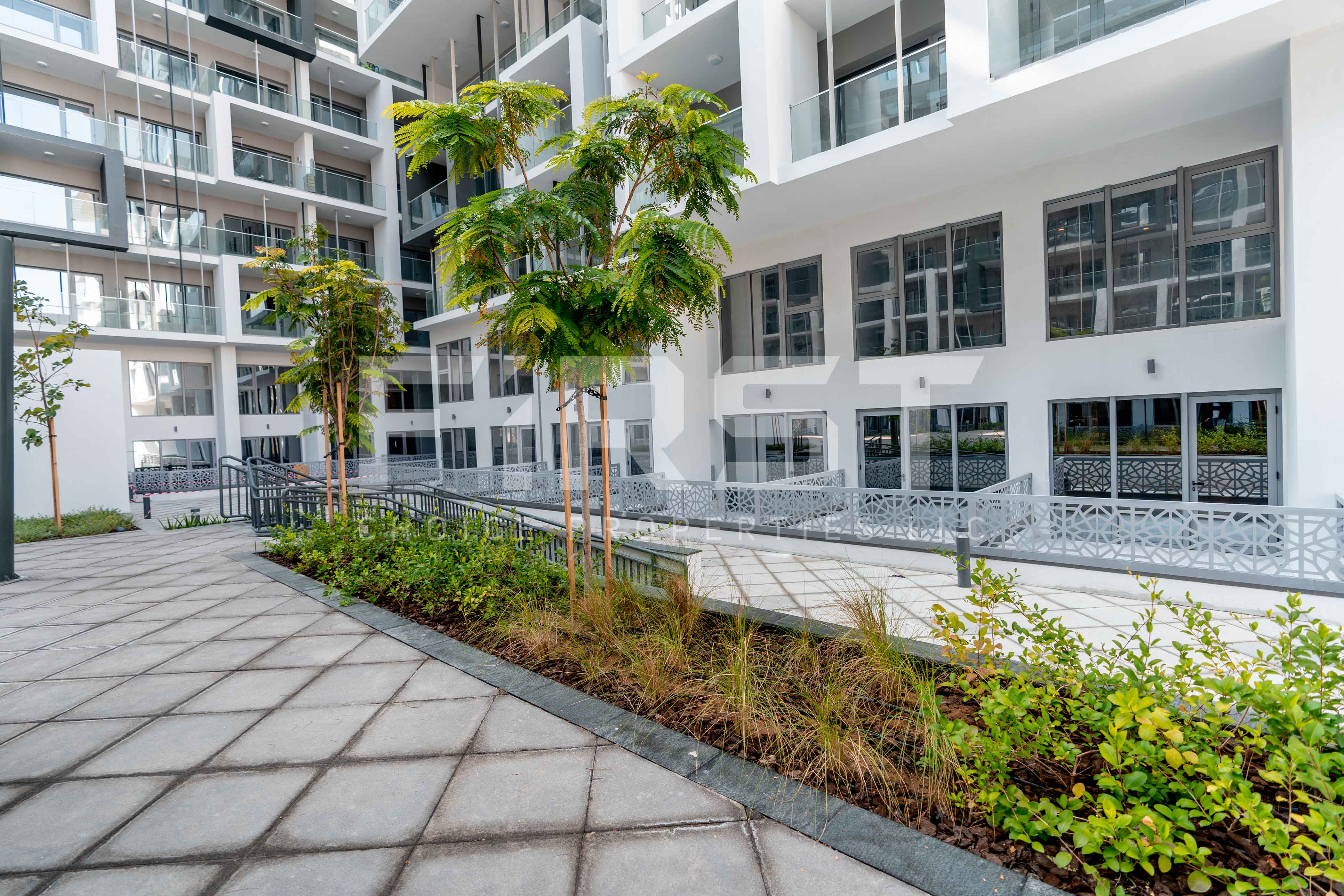 Contemporary Duplex Unit in a Sustainable Urban Community