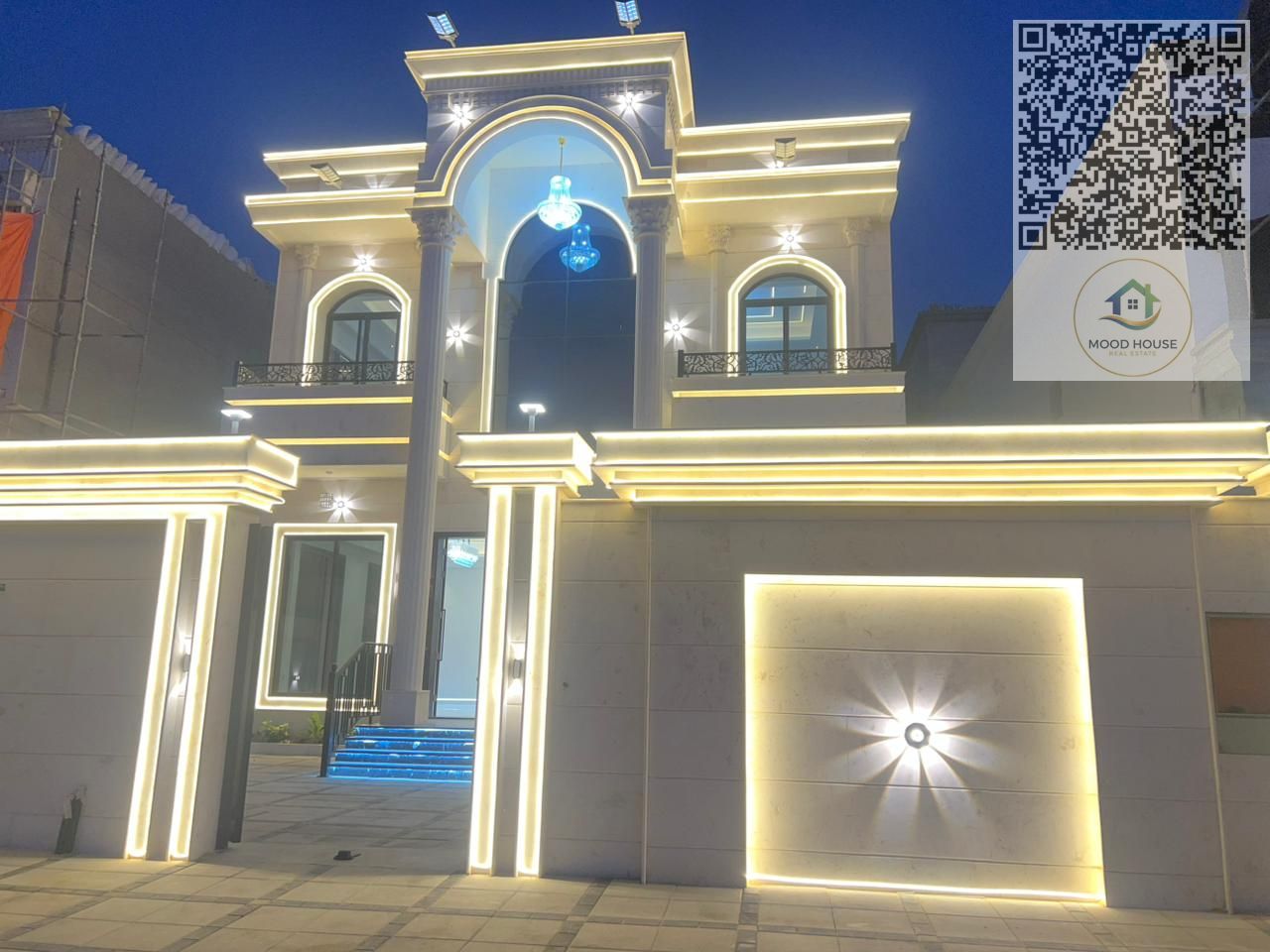 Classic villa for sale in Al Helio 2, Ajman, prime location near mosque and park, ready to move in, elegant rooftop with waterfall, spacious layout