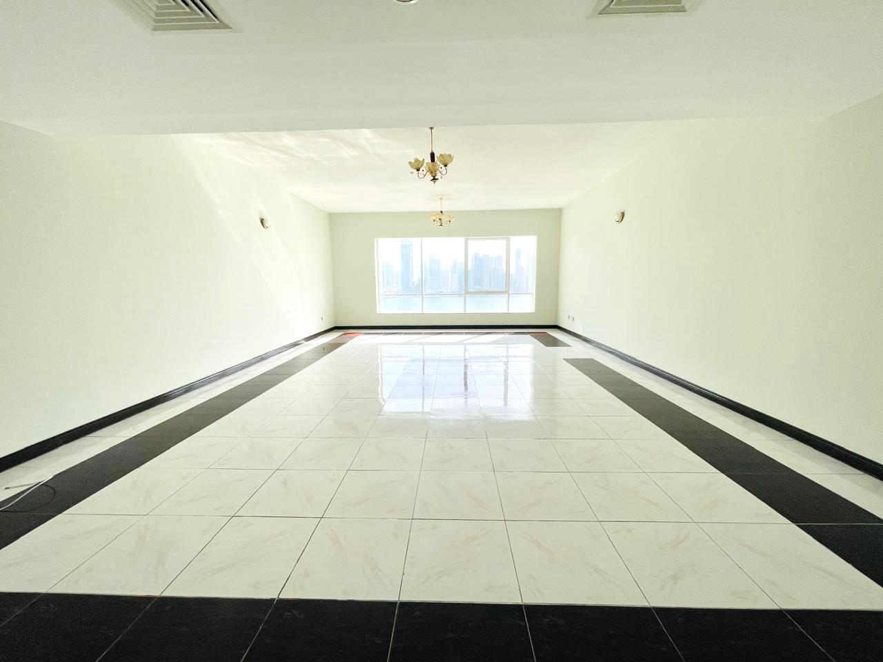 Luxury Apartments// Cornich Area//Chiller Free// Gym Free// 4 BHK With Maidroom//Waldroop// For Family?