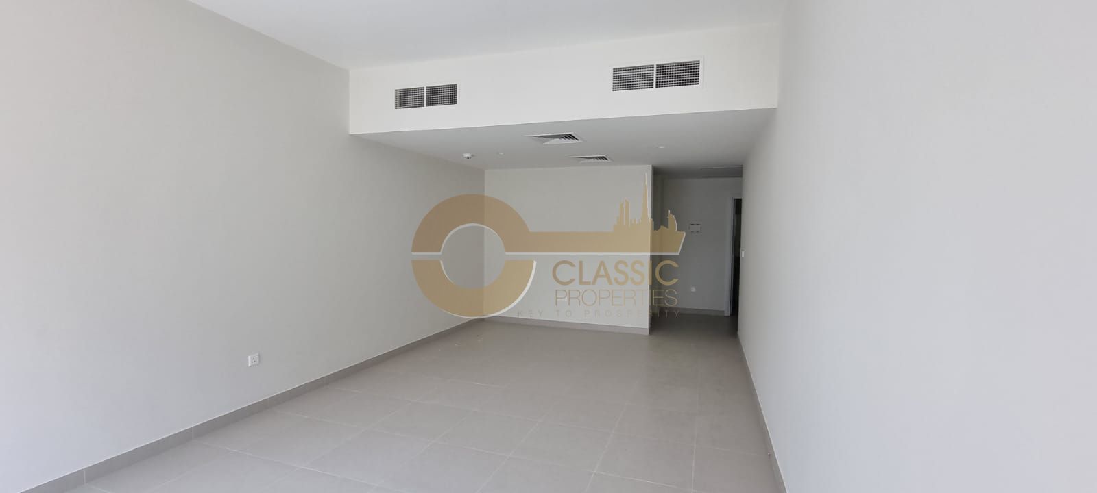 SINGLE ROW UNIT | MAIDS ROOM | WELL LOCATED