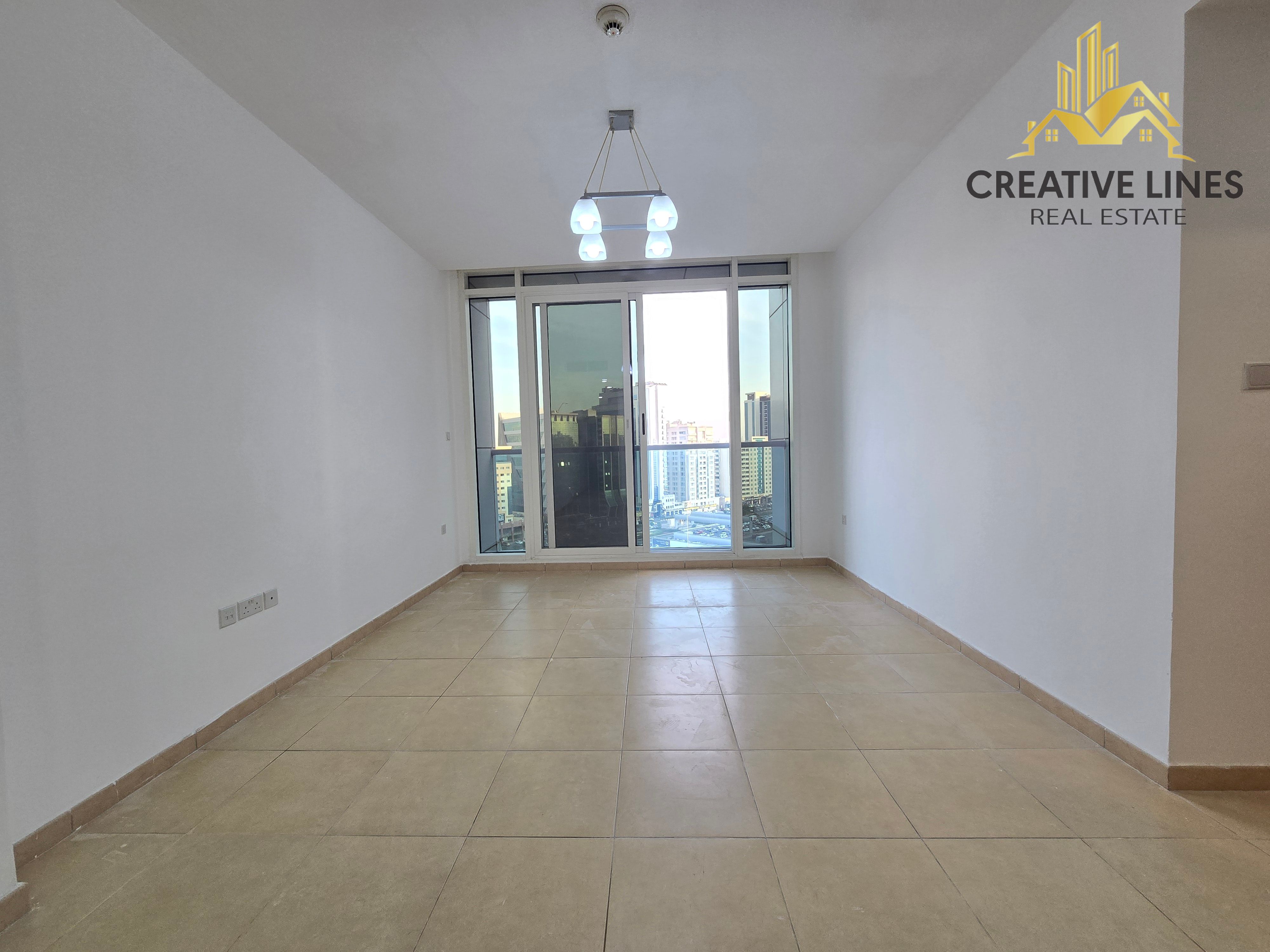 Very spcius 2bhk available for family Close to Bus Stop