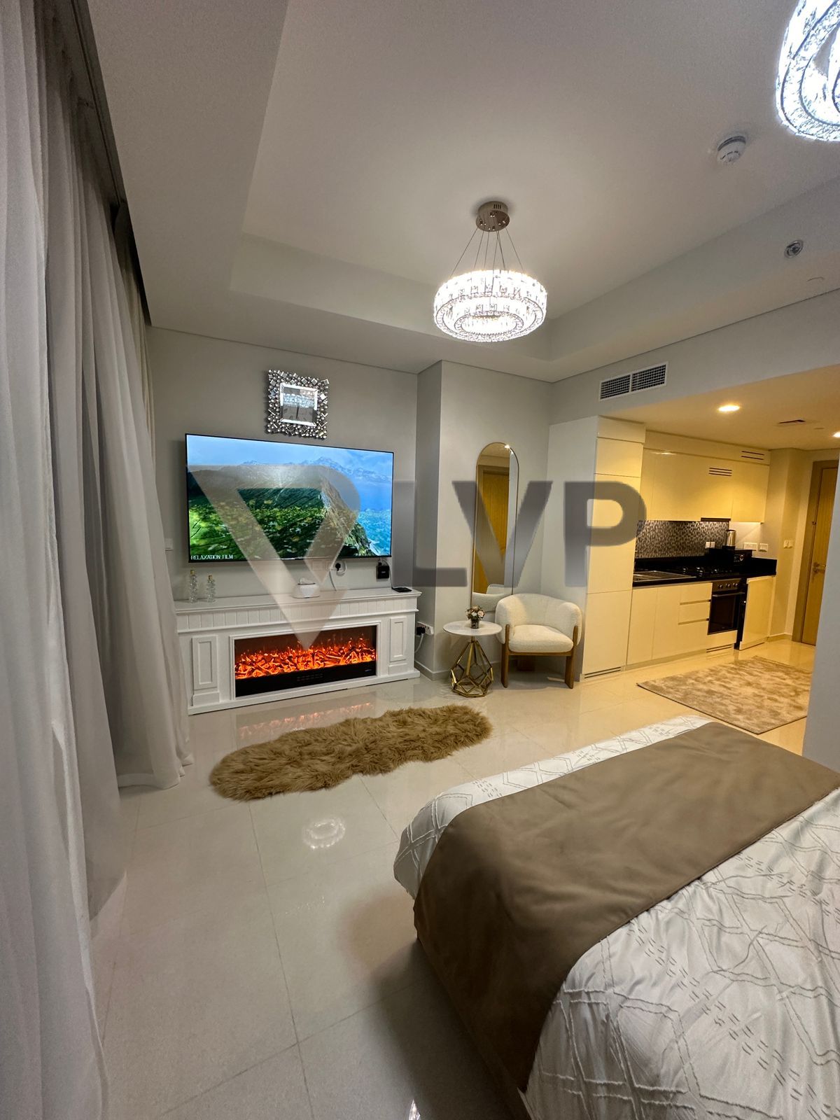HOT DEAL | VACANT | PRIME LOCATION