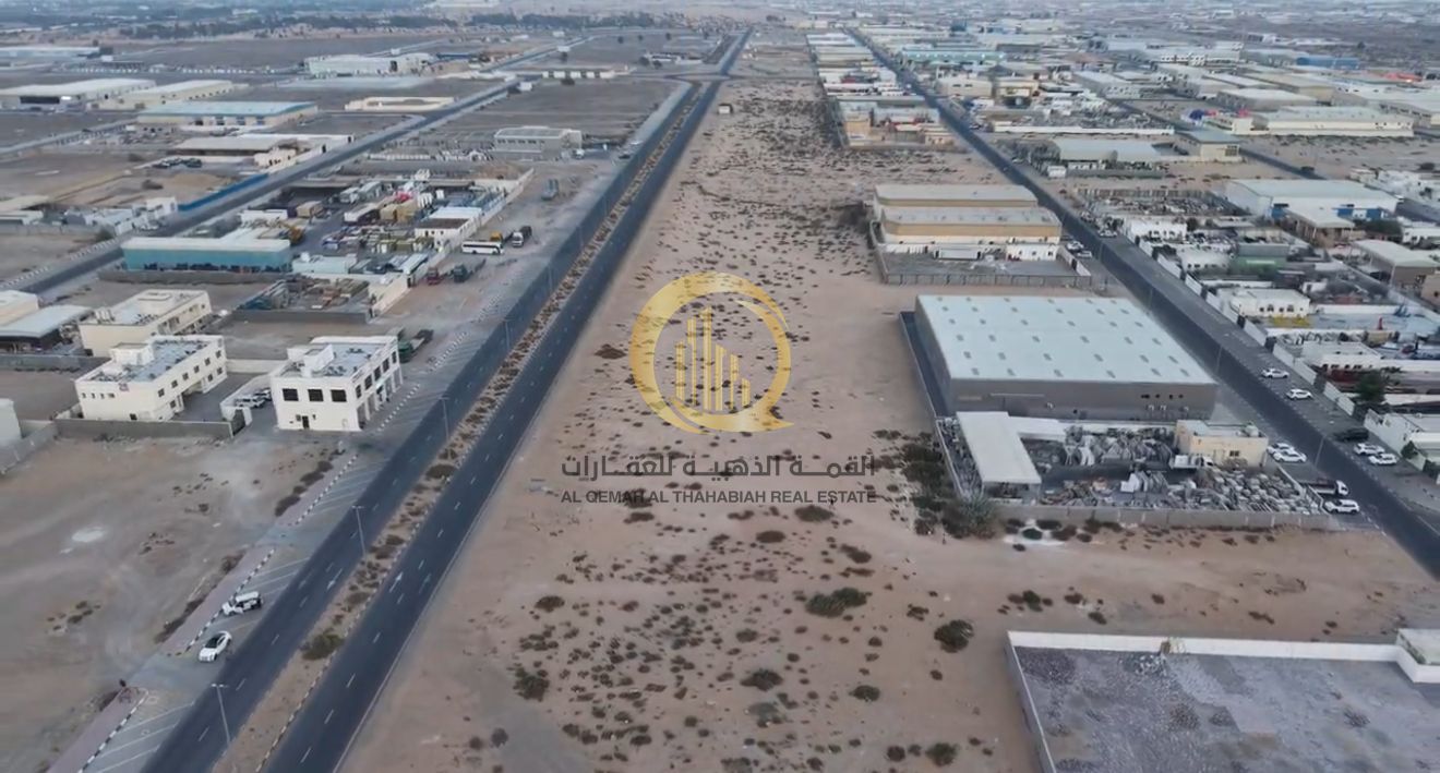 Industrial land for sale in the Oasis Al-Sajja'a Industrial Area with an installment plan of 11 years. Land area: 27,000 sq. ft. 36-meter main stree
