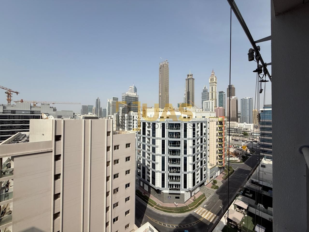 Spacious 2bhk with stor room only for family near to Metro station just 5 munits walk