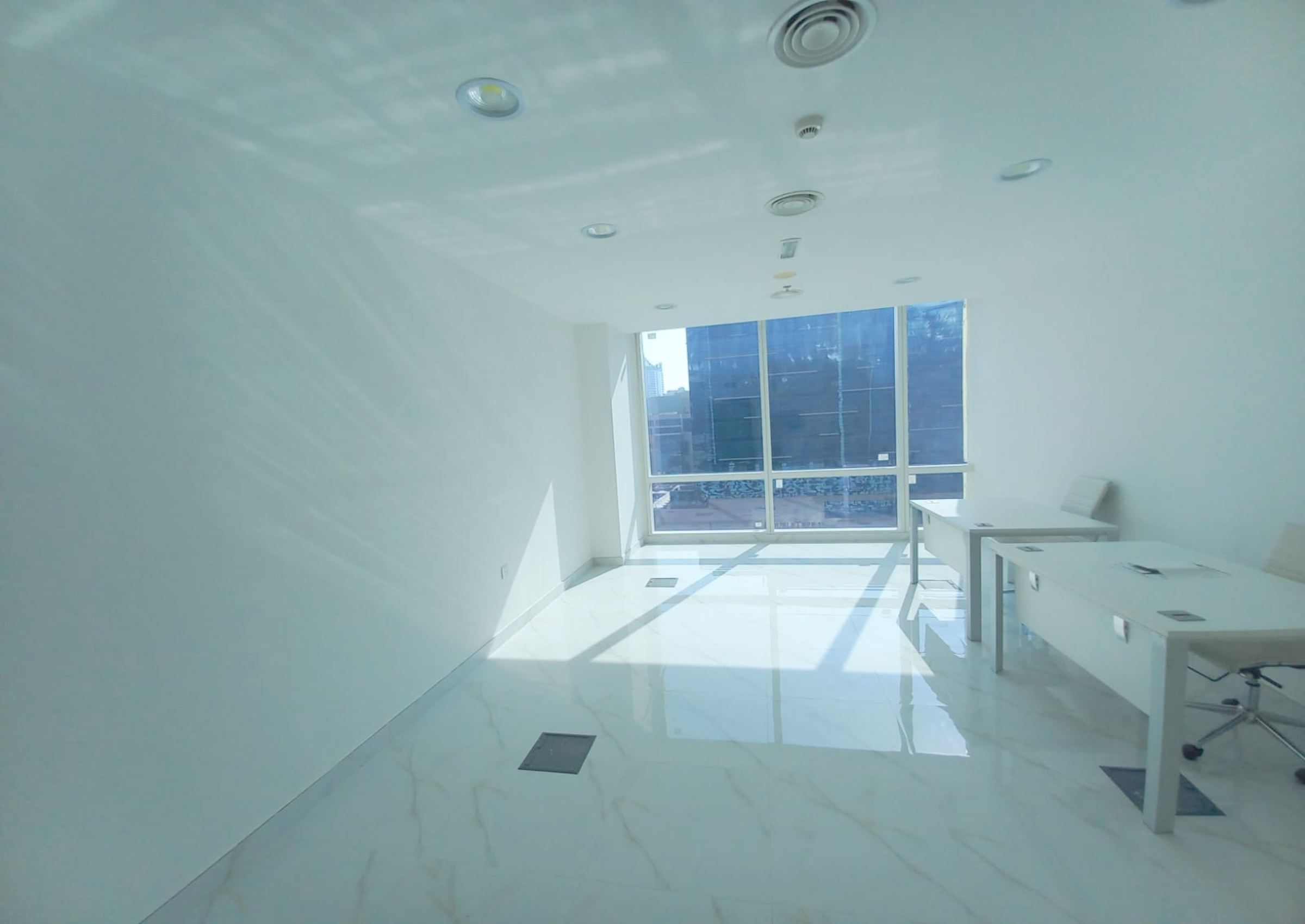 Spacious I Unfurnished | Prime Location