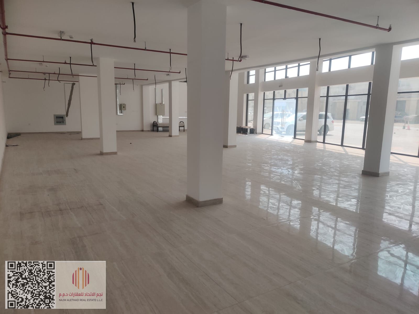 Showroom for Annual Rent – Al Jurf Industrial 2, Ajman A showroom is available for annual rent in Al Jurf Industrial Area 3, Ajman, located in a vibr