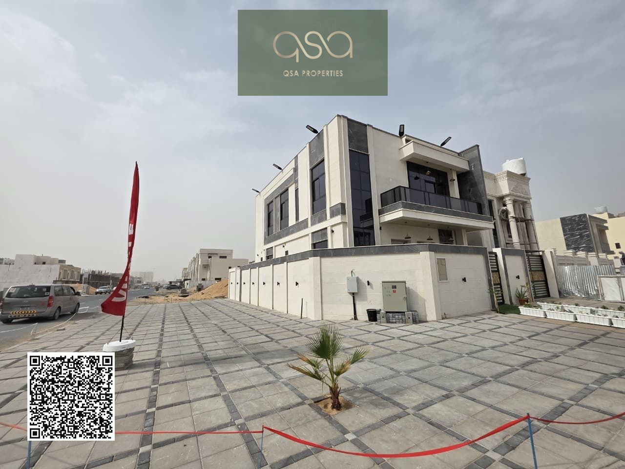 Exclusive: First Occupancy Luxury Corner Villa on Two Streets. First Occupancy Luxury Villa in a prestigious and quiet location, close to all amenitie