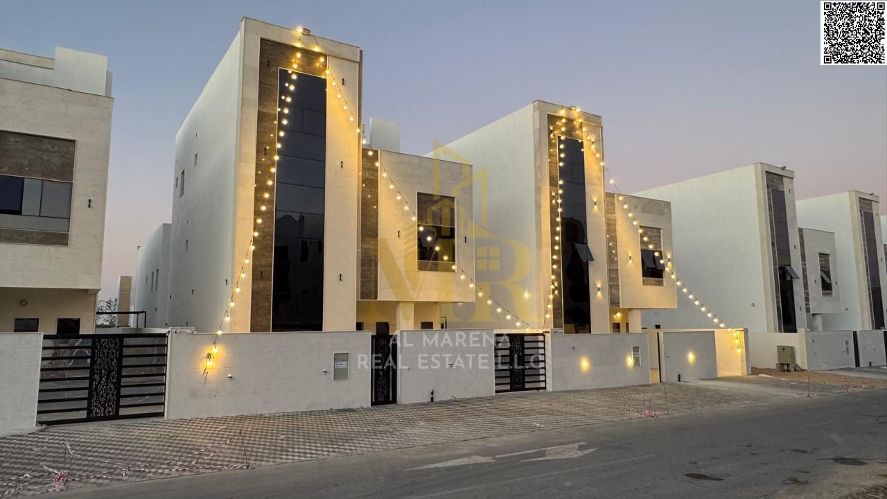 **Strategic location near all services, prime location directly next to the mosque, includes registration and ownership fees, with a rooftop terrace,