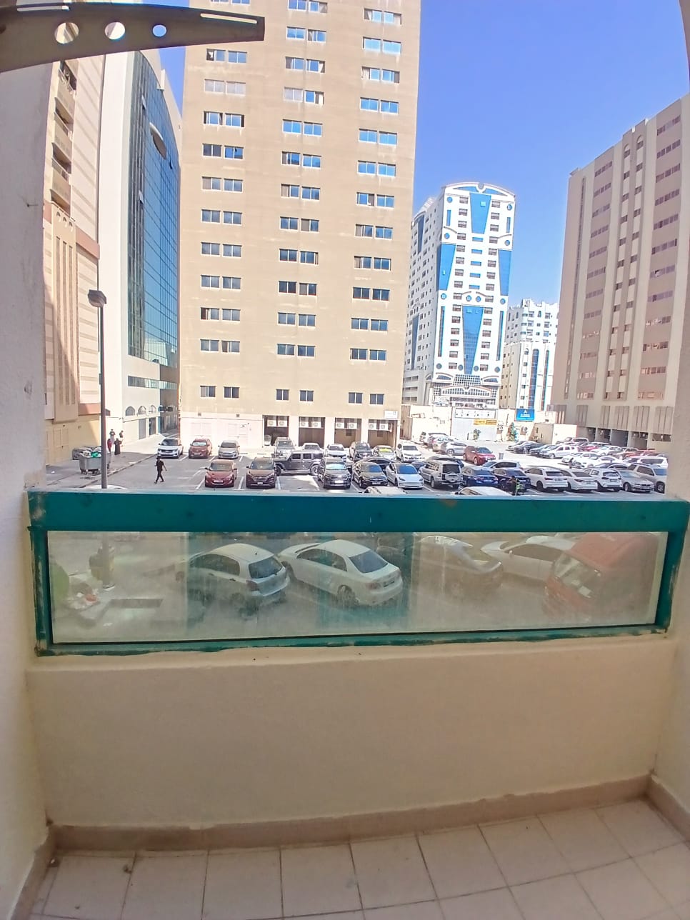 Excellent Condition 1bhk in Al Qasmia Aed 27K Only Size 850 Sqft Washroom 1